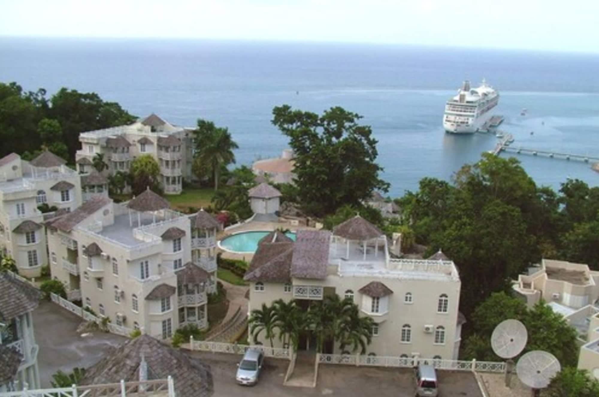 Skycastles Condominiums Ocho Rios Kültér fotó