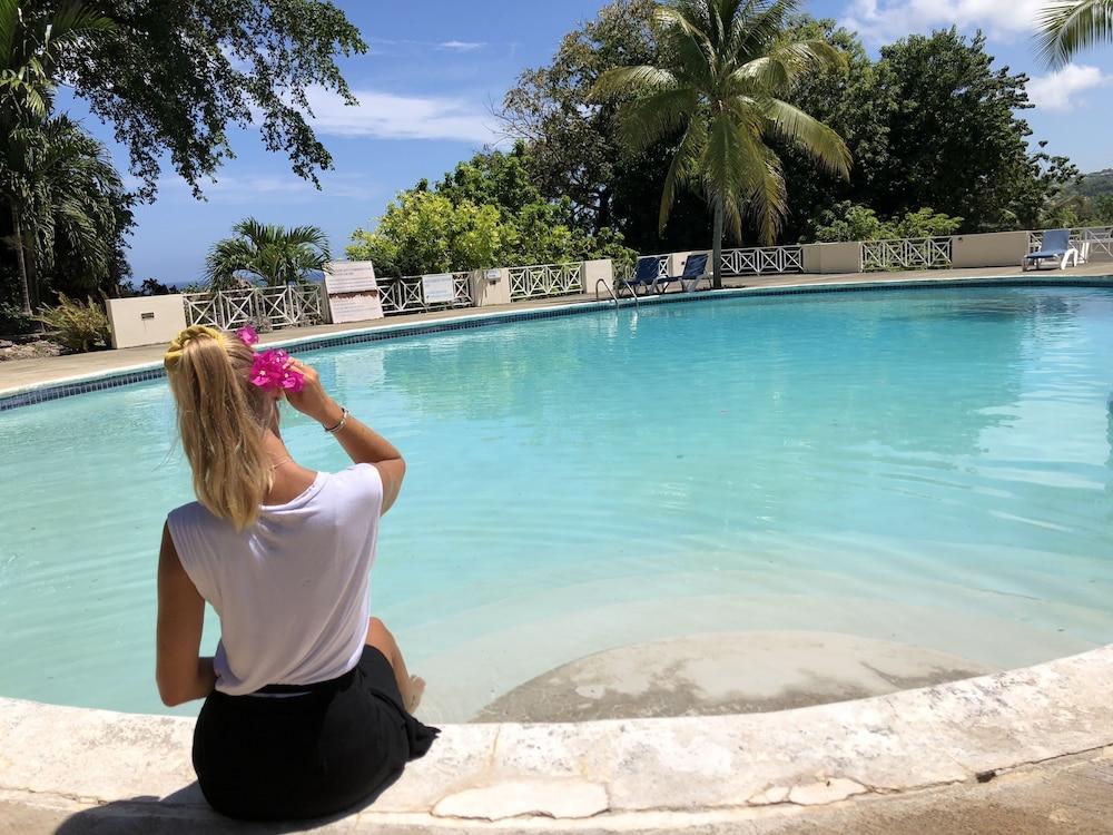 Skycastles Condominiums Ocho Rios Kültér fotó