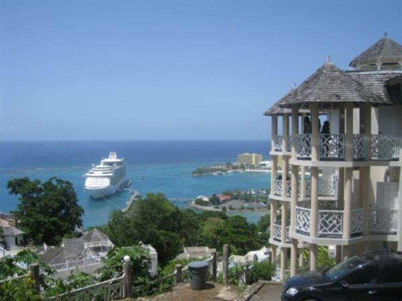 Skycastles Condominiums Ocho Rios Kültér fotó