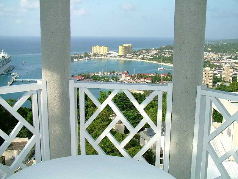 Skycastles Condominiums Ocho Rios Kültér fotó