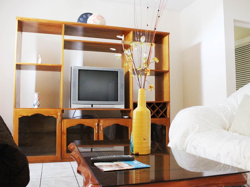 Skycastles Condominiums Ocho Rios Kültér fotó