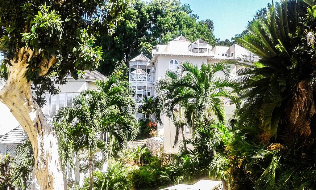 Skycastles Condominiums Ocho Rios Kültér fotó